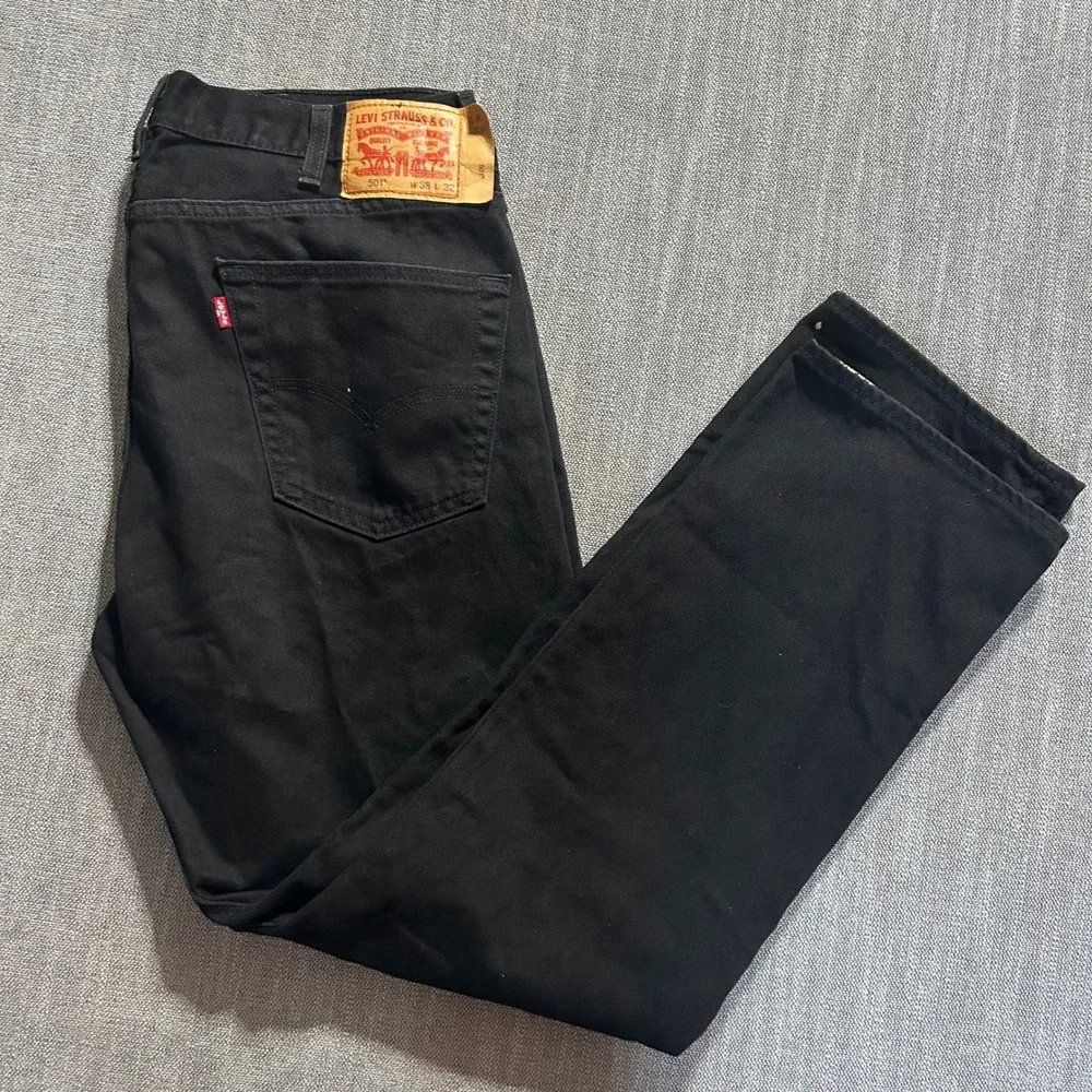 Levi's 501 Original Fit Jeans Men 38x32 Black Straight Leg Button Fly Denim